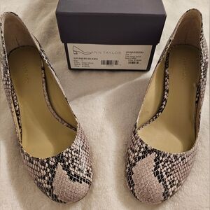 Ann Taylor snake print pumps size 7